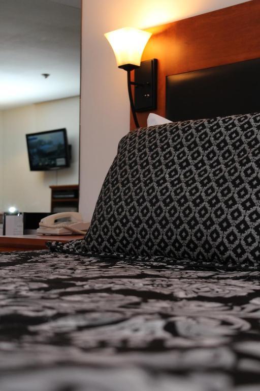 Maverick Motor Inn And Waterslide Kamloops Kamer foto
